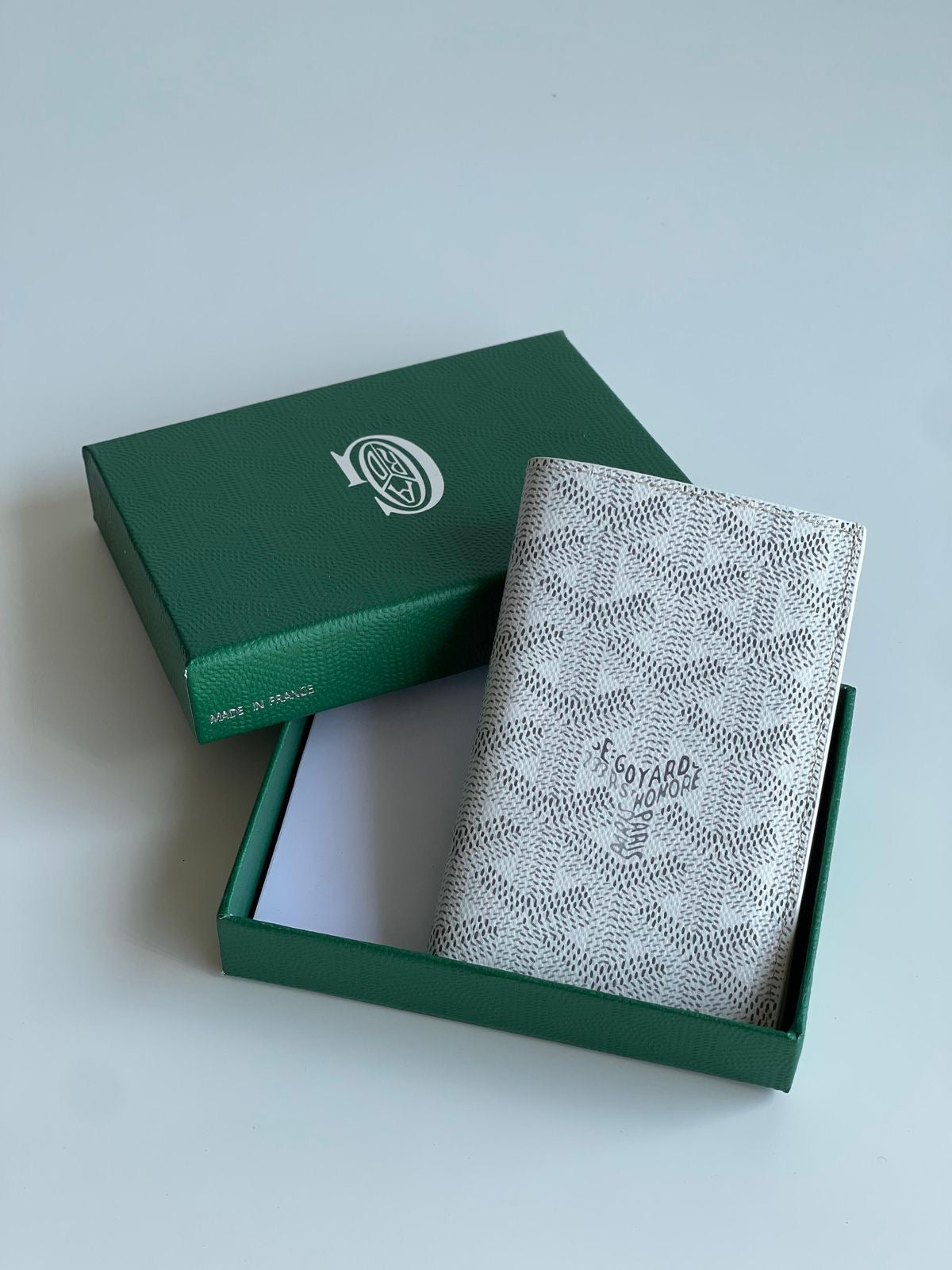 White Patterned Bifold Wallet