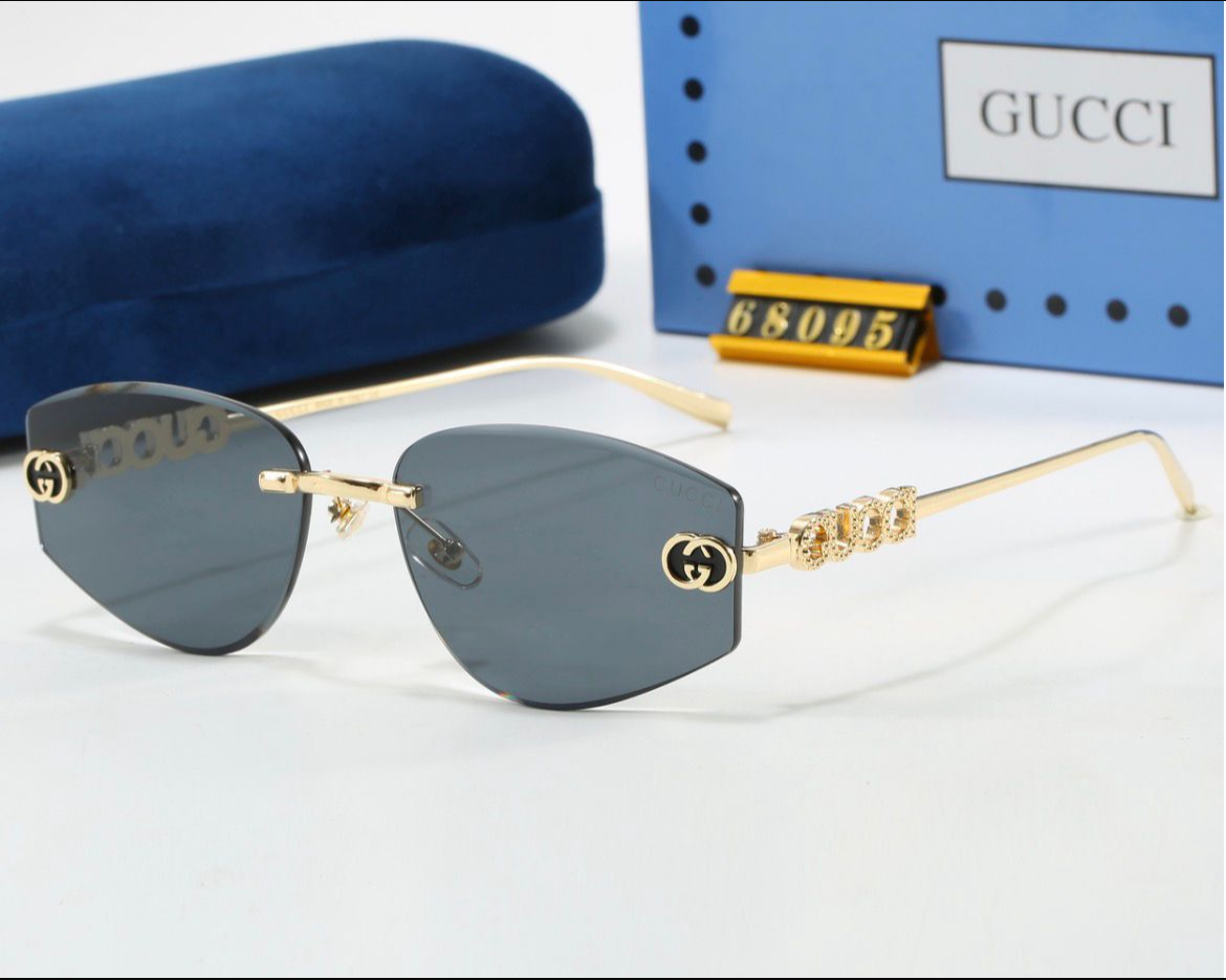 Gucci GG Crystal Black