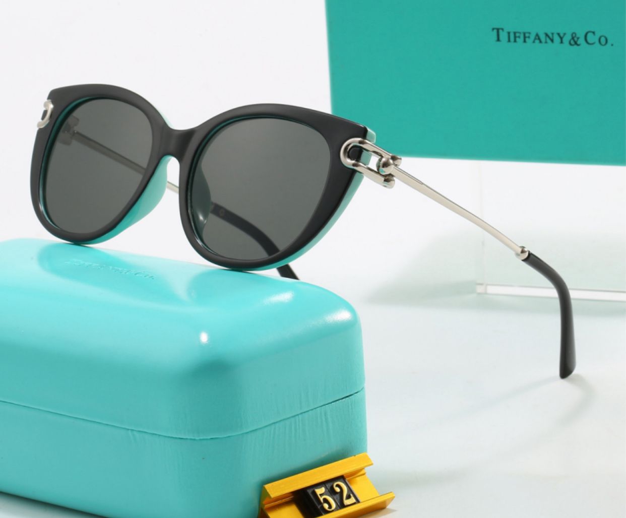 Tiffany Blue Accent